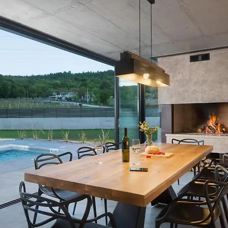 Villa Tia In Kukurini - Haus Fuer 8 Personen Pican