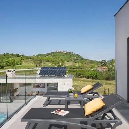 Villa Tia In Kukurini - Haus Fuer 8 Personen Pican