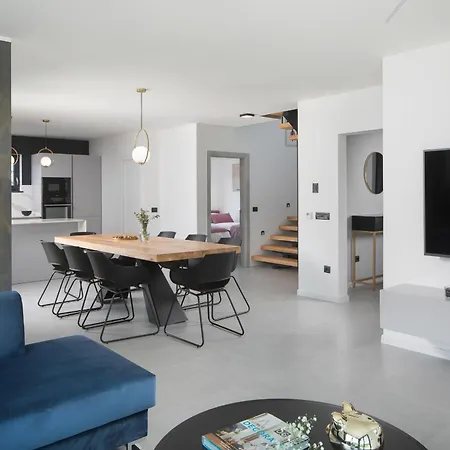 Villa Tia In Kukurini - Haus Fuer 8 Personen *